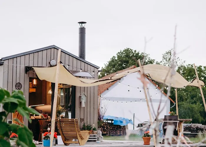 Prázdninový dům Nádech - Glamping Na Statku Dekanovice
